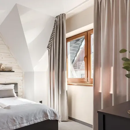 Aspen House I فندق مبيت وإفطار 3*