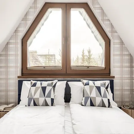 Aspen House I 3* زاكوباني