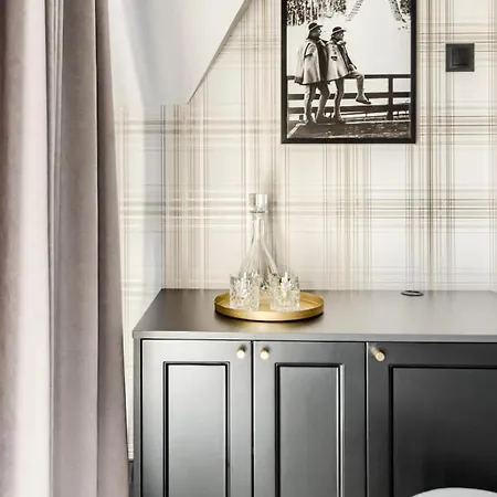 Aspen House I 3* زاكوباني