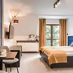 Aspen House I 3*