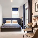 Aspen House I