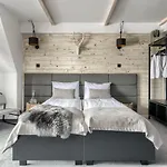 Aspen House I 3*