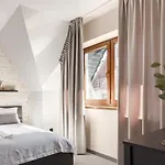 Aspen House I לינה וארוחת בוקר 3*