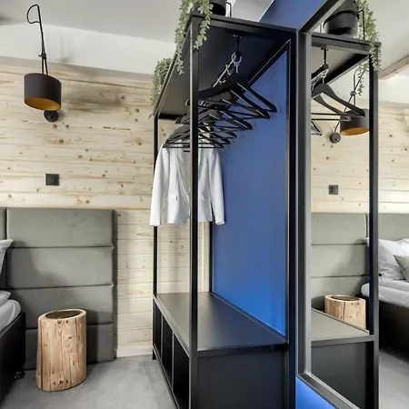 Aspen House I 3*