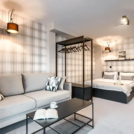 לינה וארוחת בוקר Aspen House I