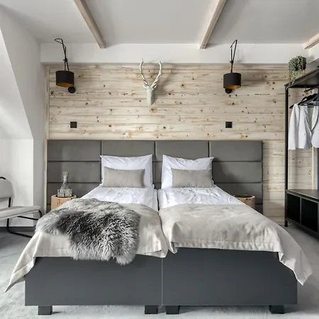 Aspen House I 3*