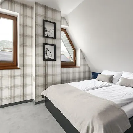 Aspen House I Bed & Breakfast