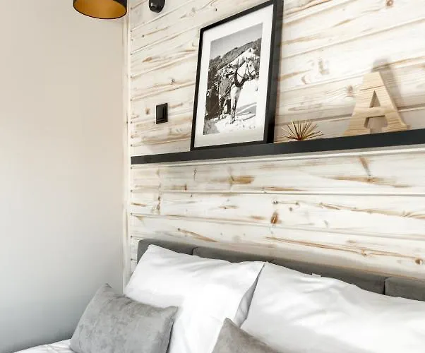 Nocleg ze śniadaniem Aspen House I