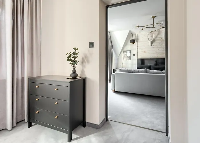 Nocleg ze śniadaniem Aspen House I 3*