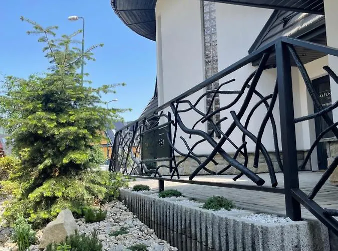 Nocleg ze śniadaniem Aspen House I